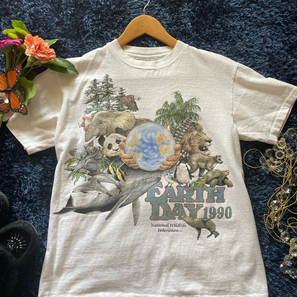 Authentic 1990 EARTH DAY TSHIRT.